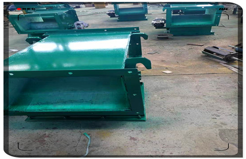 介紹在水泥行業中應用的幾類除鐵器