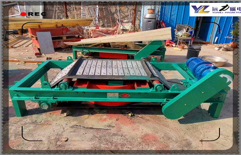 電磁除鐵器,自卸式電磁除鐵器,湖北生產廠家幹式自卸式電磁除鐵器