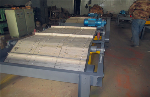 自卸式帶式永磁除鐵器，上海自卸帶式永磁除鐵器_技術參數_上海自卸帶式永磁除鐵器磁塊安裝方式_如何換帶 