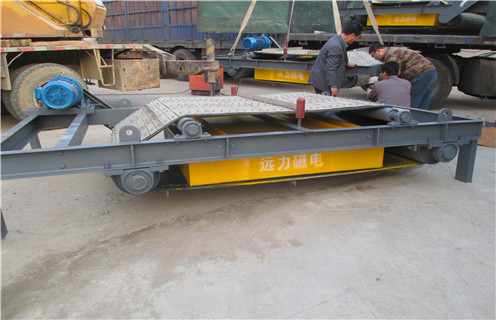 永磁自卸式除鐵器，江西礦山永磁自卸式除鐵器_技術參數_江西礦山永磁自卸式除鐵器磁塊安裝方式_如何換帶